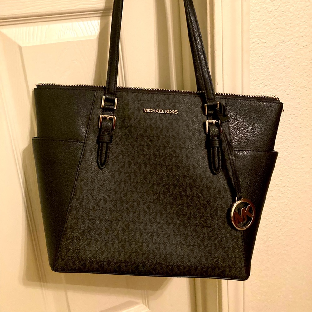 (SOLD) Michael Kors Shoulder Bag